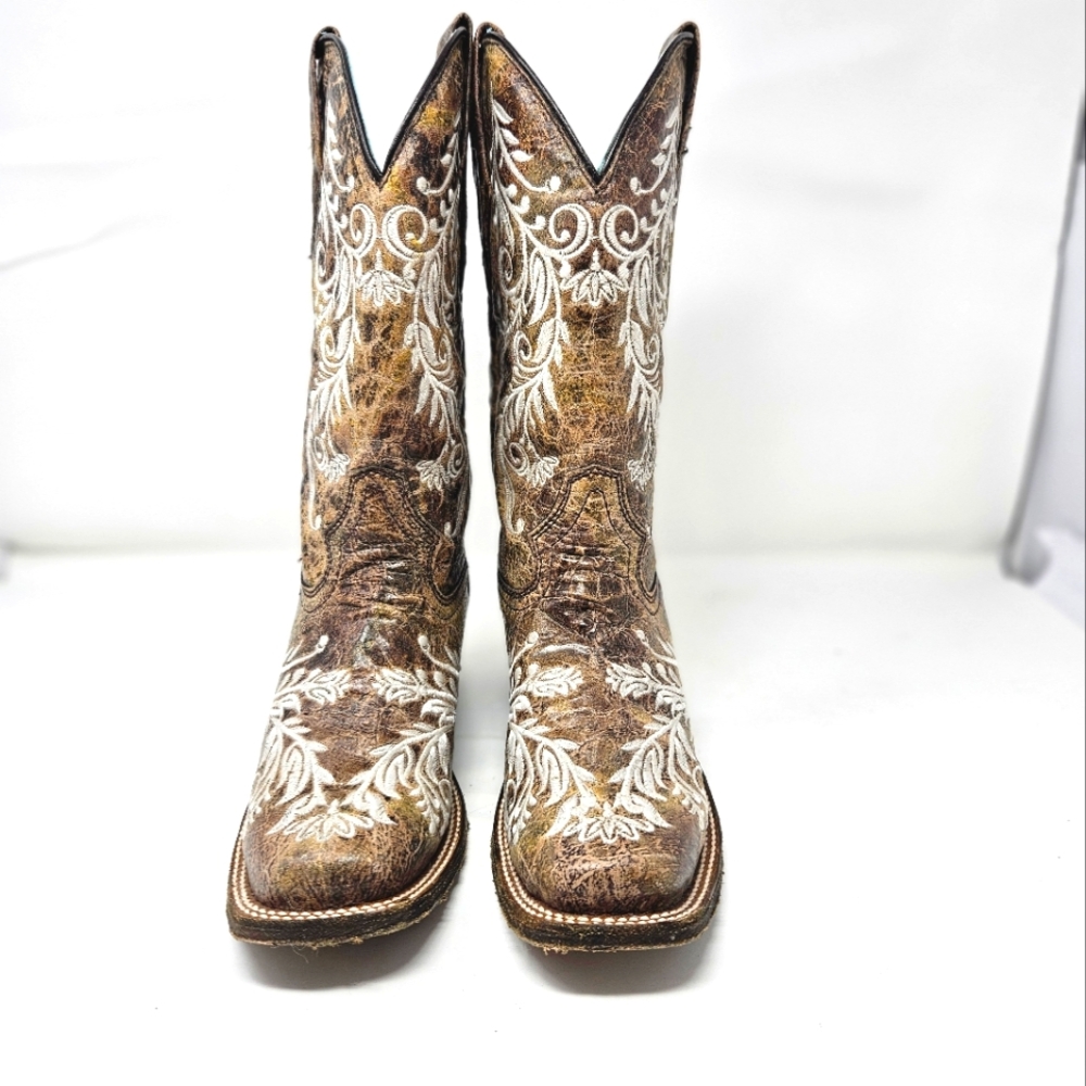 Corral women's boots size 8